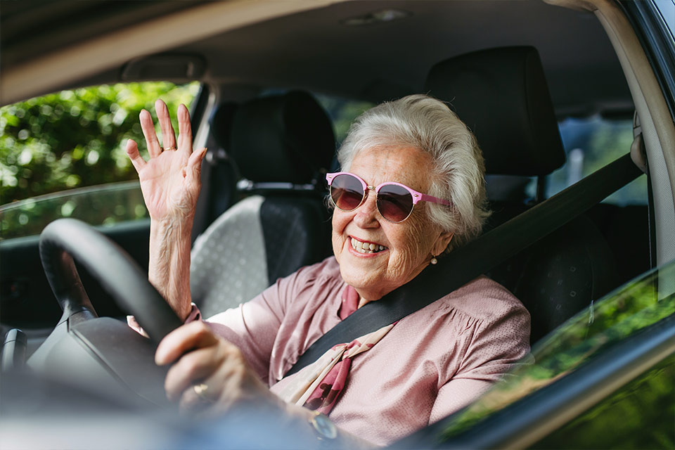 Elder Care Services to Keep Life Comfortable & Organized