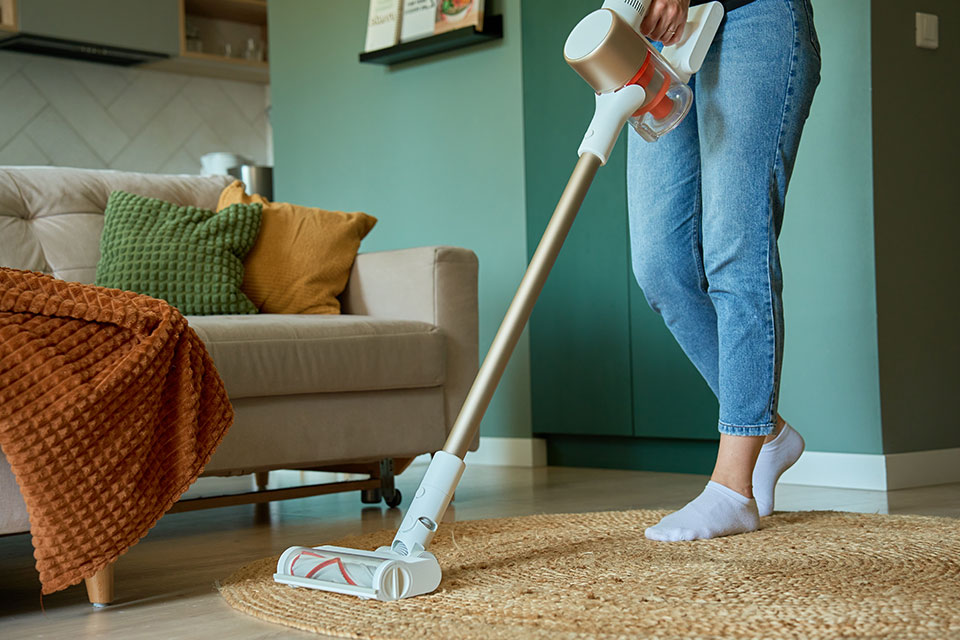 Housekeepers With Unmatched Expertise & Professionalism