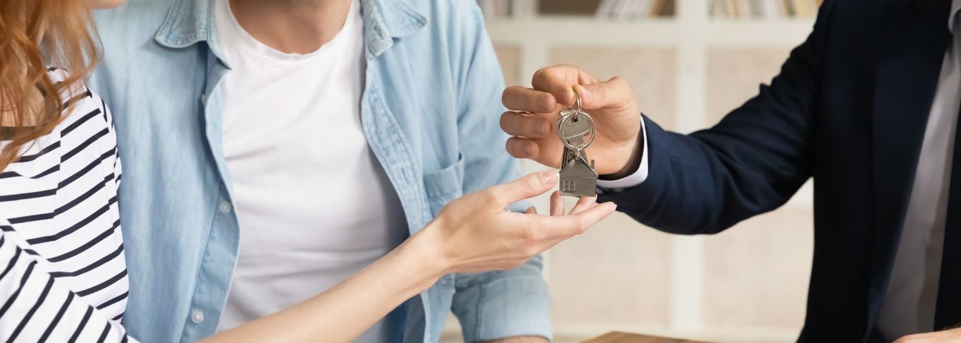 Comparing Household Managers vs Property Managers